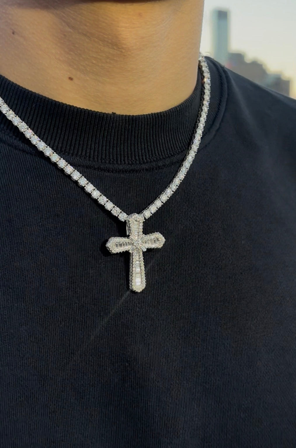 The Como Cross
