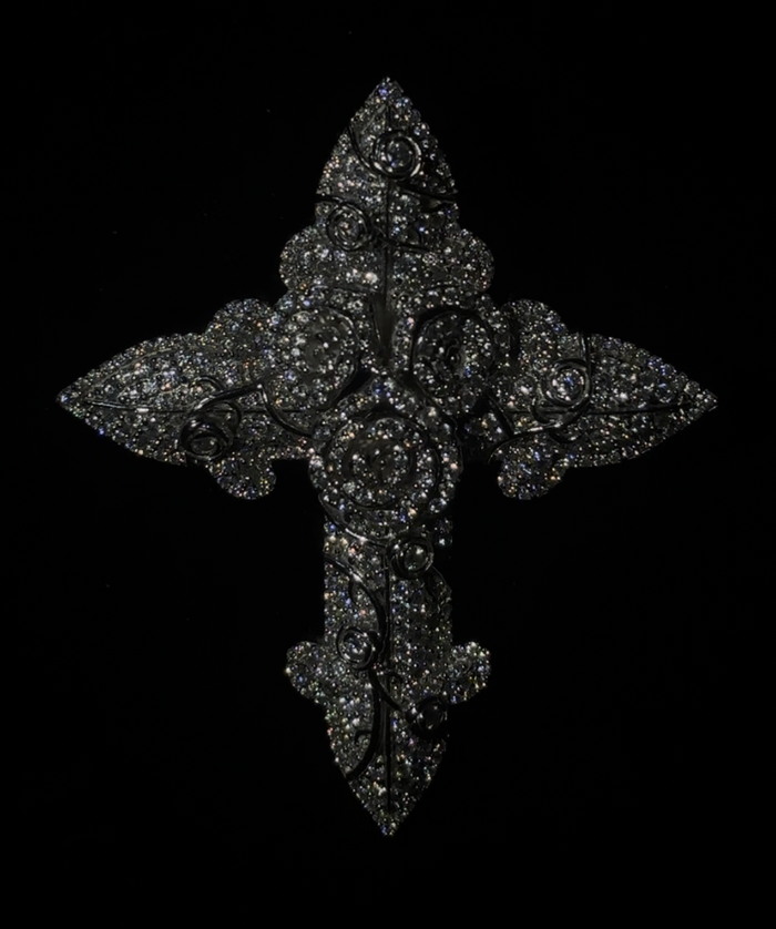 The Rosarium Cross